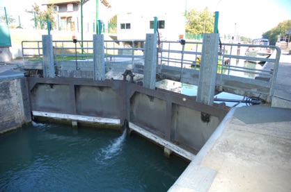 Locks on the Rhone can be intimidating.