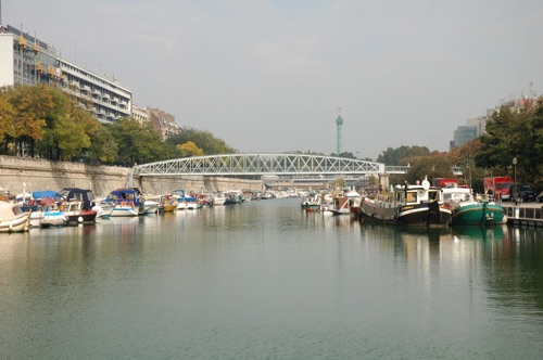 Arsenal docks. We are seen far left.